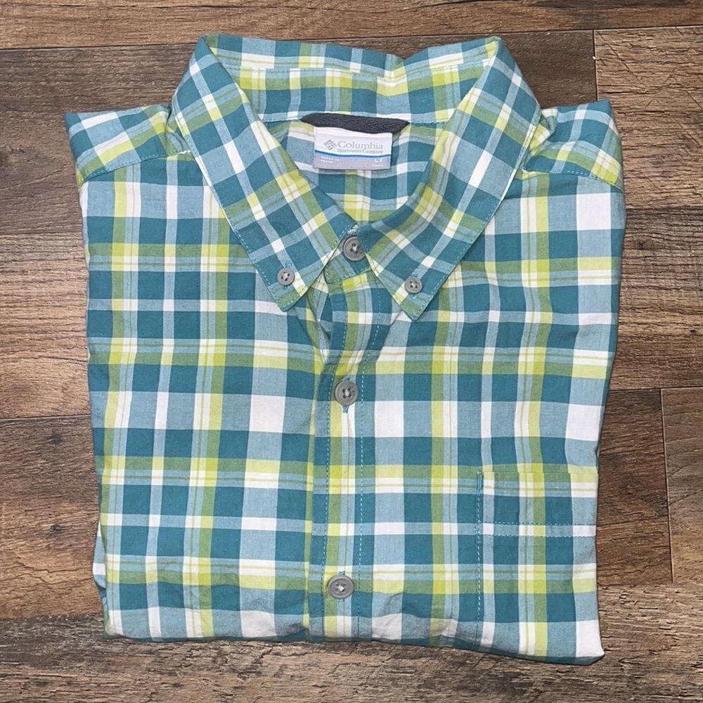 Columbia short sleeve button down shirt size large tall